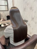 シシ 新宿(She 2.)&nbsp;スーパーロング/暗髪/艶髪ロング/トリートメント/髪質改善