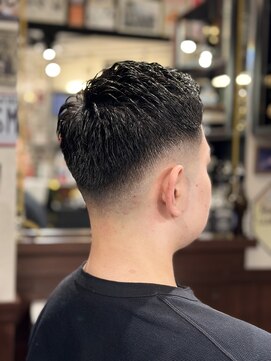 ブロートーキョーバーバーショップ 神田2nd(Bro Tokyo BARBERSHOP) the barberスタイル！ミドルスキンフェード！