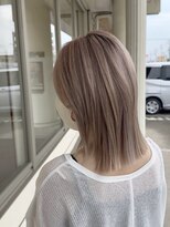 デュールイースト(Duul East)&nbsp;パールホワイトミルクティー×レイヤーボブ