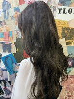 トロニー(TLONY)&nbsp;渋谷TLONY エクステごとカーキグレー　stylist/ miaki