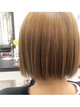 フレンズ 平岡店(friend's) 【札幌平岡　デザインカラー(ダブルカラー)/ボブ】　五十嵐美穂