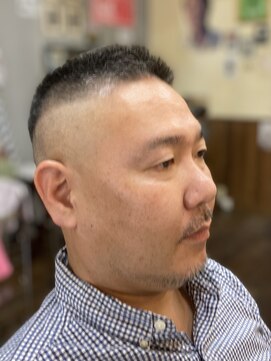 ズーム(ZOOM) スキンフェードベリーショートスタイル