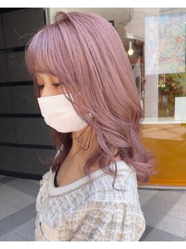 ブランシュ バイ アルティナ(Blanche by artina) ハイトーンカラー×うる艶ラベンダー×ゆるふわカール