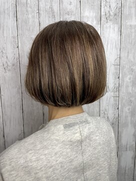 ビューティドレッセヤマノ 池袋パルコ(Beauty Dresse YAMANO) 【ハイライト】【白髪ぼかし】【ショート】マッシュボブ