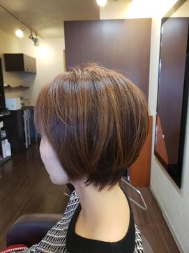 ヘアメイク ビス(Hair Make Bis.) ショートボブ
