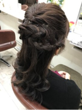 リッキイアリス シエスタ(RICKY Alice SIESTA) ヘアセット ヘアアレンジ ヘアメ 結婚式