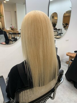 ドットハリス(.Hallis) ハイトーン/抜きっぱなしブロンド/髪質改善