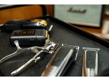 バックボーンバーバー 立川北口店(BACK.BONE.BARBER)の雰囲気（こだわりのツールでバッチリ仕上げます！）