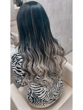 ボヤージュニケ(Voyage Nike) 編み込みエクステ×グラデーションデザイン