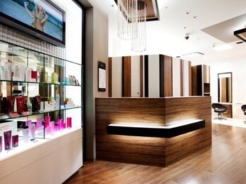 アミックス リツリン コウエン AMIX RITSURIN PARKの写真/経験豊富なスタイリストが再現性の高いカット技術とデザイン力でお客様から好評◎