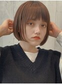 ミニボブ内巻きミニボブ大人可愛い重め前髪モカベージュ