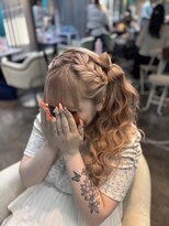 リエラ 新宿(RIERA) 立体りぼんサイドポニー