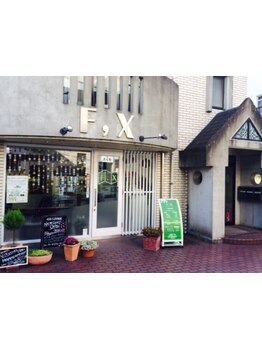 家事の合間に気軽に通えるカラー専門店☆行きつけの美容室を探している方大歓迎！贅沢な時間を過ごせます♪