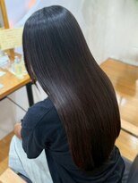 ミツバ(3tuba)&nbsp;髪質改善 艶カラー ブラウンカラー ストレート 20代