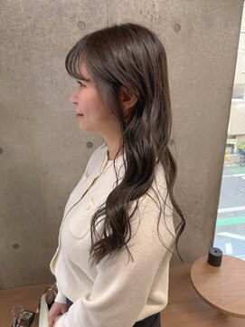 エウペ 渋谷(WEUPE) 斜めバング/グレージュカラー/デザインカラー/シルキーベージュ