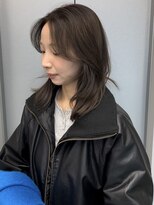 ヌヌ 渋谷 原宿 明治神宮前(nunu)&nbsp;レイヤーカットオリーブベージュ ハッシュカットワンホンくびれ