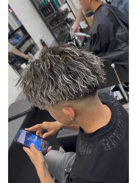 メンズ ドミ(DOMI) ホワイトメッシュキャップハイライト×ツイストスパイラル