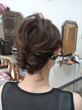 ココロ(Cocoro) シニヨン