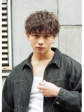 ローハ(Lowha) 大人の無造作シャドウパーマ