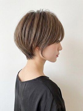 メロ 恵比寿(melo) 大人ショートレイヤー白髪ぼかし脱白髪染め 30代40代50代60代