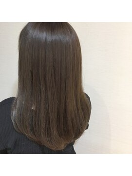 ピーディーフィノ 大通(PD fino) ツヤ髪 透明感アッシュベージュ