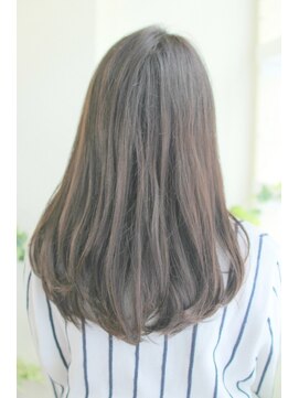 オルテプラスエヌ(horte +n) 20代30代40代　コクのある抜け感ロング【京都駅】