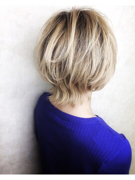 エヌプラス(N+) 黒髪グラデヘアーオリーブグレー小顔に見せるヘアココアベージュ