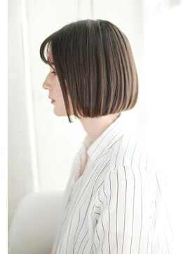 シュシュット(chouchoute) 吉祥寺3分/透明感セクションカラー外ハネボブペールベージュ/083