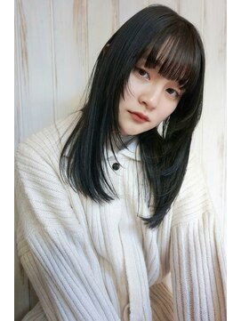 ツウィ(twi) 【twi】顔周りレイヤーストレート