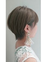 モチーフ(motif) 外はねショートボブ