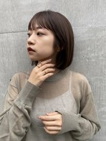 ミィ 浦和(mee)&nbsp;斜めバング　シルキーベージュ　グレージュカラー