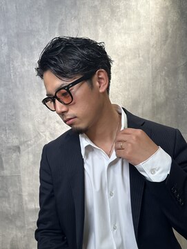 ザ オーダー(THE ORDER) ツイストスパイラルパーマセンターパートラルフカール