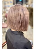 くせ毛うねり 艶めきグレージュヴァイオレット 前下がりボブ
