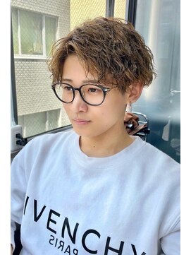 ランズ(LANDS) メンズカット波パーマ【韓国ヘア 大阪 梅田】