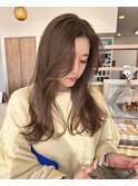 オリーブベージュ