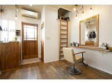APPLAUSE アプローズの雰囲気（小さなお店の一人サロン、人目を気にせずリラックス！）