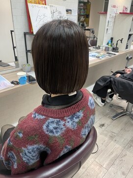 コワファーストナガサキシャンプーボーイ(COIFF1RST NAGASAKI SHAMPOO BOY) 大人可愛い20代30代40代黒髪前下がりショートボブ丸みショート◎