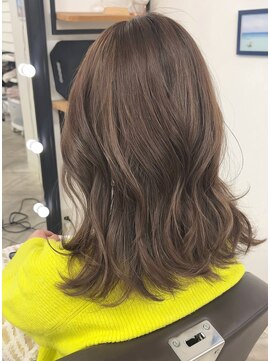 ウル(ulu) ブリーチなし　ミルクティ　ブラウン　ベージュ透明感