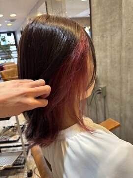 ヘア ルーナ バイ アプリーレ(hair lune by Aprire) ワインレッドインナーカラー×大人可愛いナチュラルブラウン