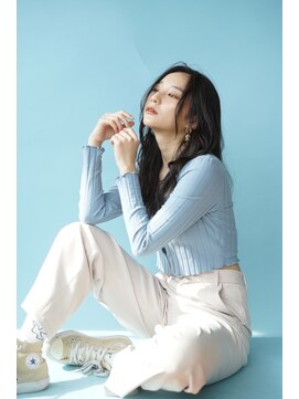 ルフュージュ バイ プロデュース 相模大野店(Refuge by Produce) 暗髪/レイヤーカット/長めバング