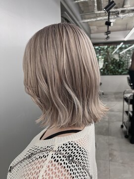 サイ アオヤマ(sai AOYAMA) ホワイトミルクラテ