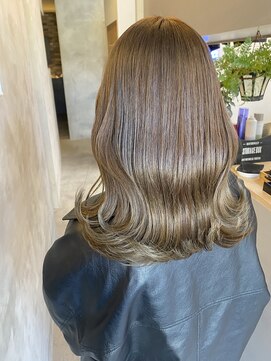 サロンド ココ(Salon de COCO) オリーブグレージュ