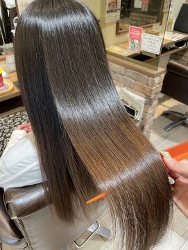 ヘアメイク シュシュ(Hair make chou chou) 小顔ヘア/簡単スタイリング/暗めカラー/顔周り/伸ばしかけヘア