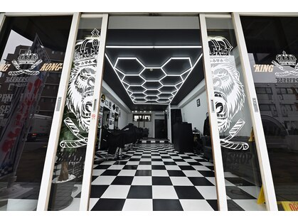キングコング バーバーショップ バイ アルバレス(KING KONG BARBERSHOP by ALVAREZ)の写真