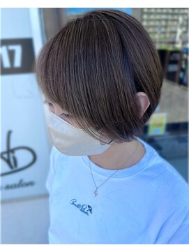 シーズナル short/ショート