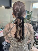 ケンジ 横浜(KENJE)&nbsp;ツインアレンジ/ゆるふわヘア/ベロアリボン/お呼ばれヘア