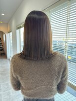クララジャパン ナベシマ(CLALA JAPAN Nabeshima)&nbsp;縮毛矯正　質感ストレート　髪質改善カラー　顔まわり　ブリーチ