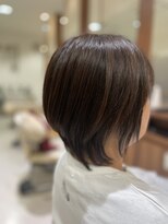 デフィ アオヤマ(defi AOYAMA) 大人のウルフショート
