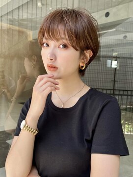 ロビー 表参道(ROBBY) 耳掛けマッシュショート／アッシュブラウン／表参道／40代50代