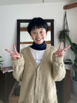 トネリコ(toneriko) 眉上のショート。